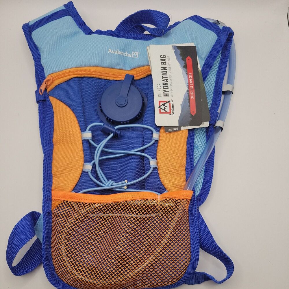Avalanche Pioneer Hydration Bag Backpack W Bladder 34 0z 1L Capacity Brand New